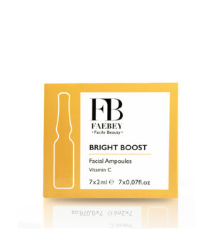 Bright Boost Facial Ampoules de la Faebey sunt fiole faciale cu Vitamina C.